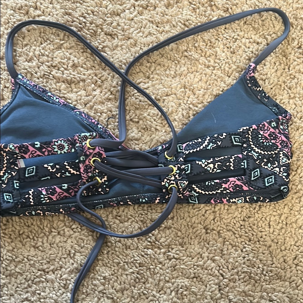 Colorful Patterned Bikini Top - Picture 3 of 3